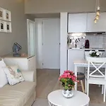 Seashell Romantic - Balcony With Ocean View & Pool Daire *