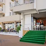 Seashell Romantic - Balcony With Ocean View & Pool Daire